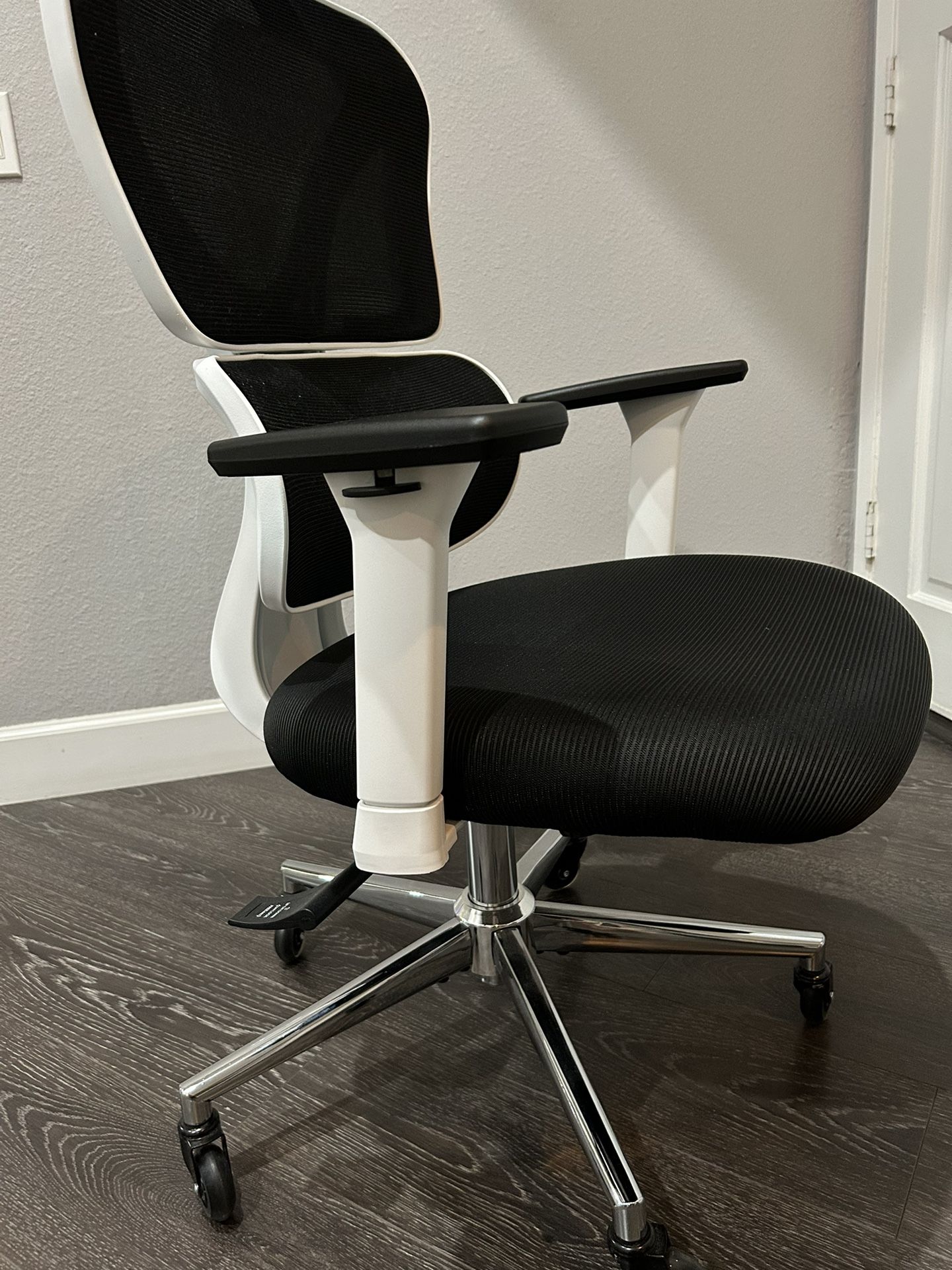 Ergonomic Office Chair