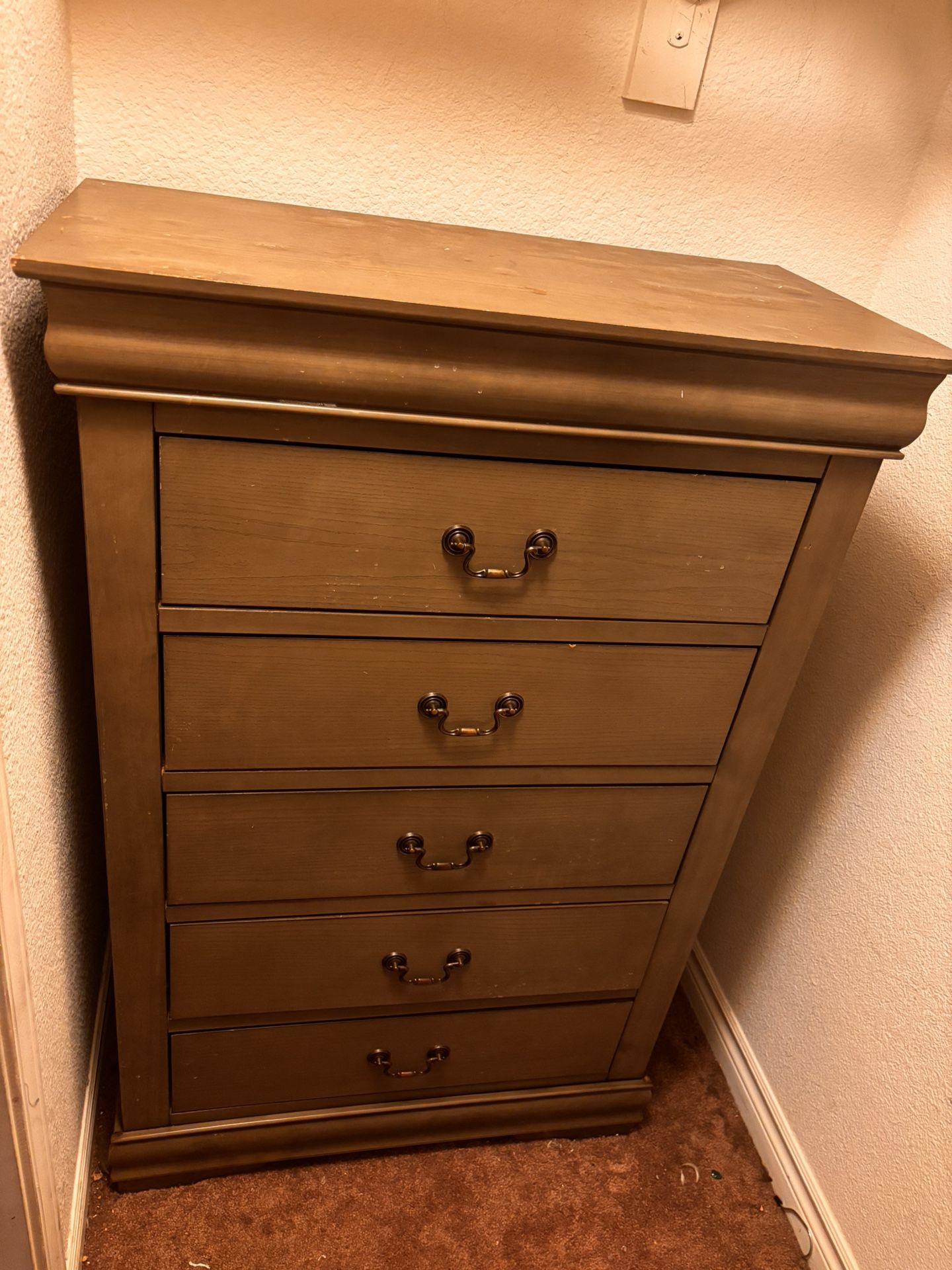 Dresser Grey