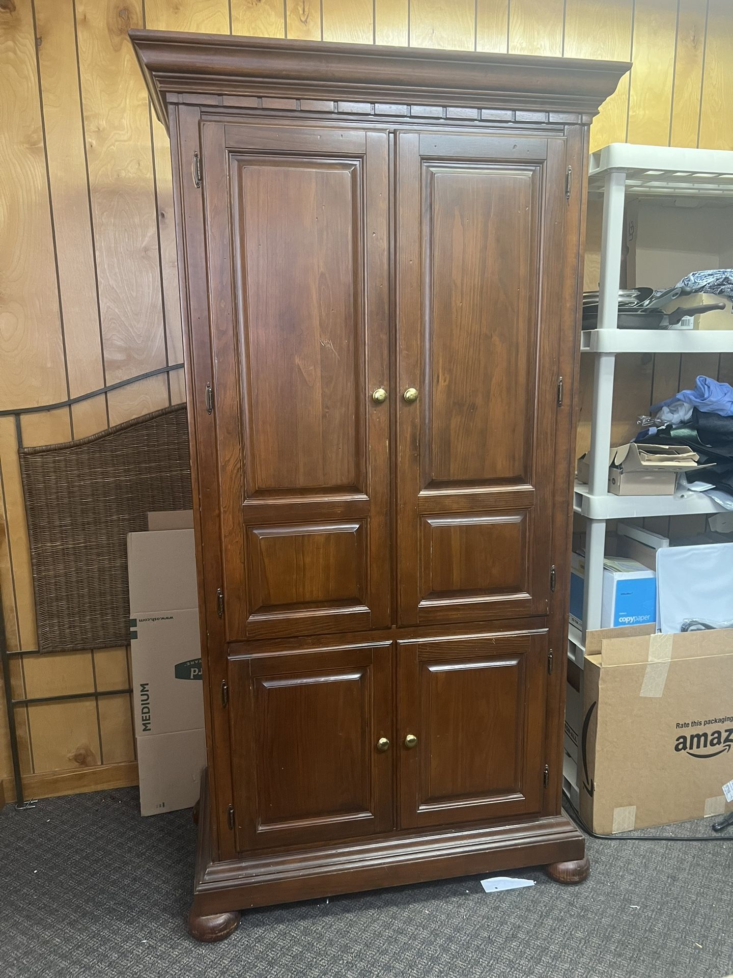Armoire
