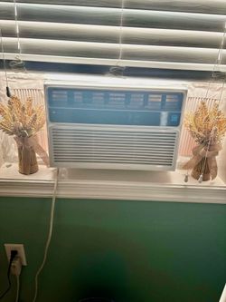 Medium size Window AC unit
