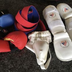 8yr Child’s Karate Gear and Bag
