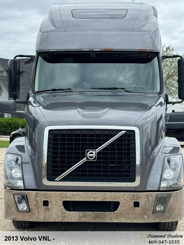 2013 Volvo Vnl