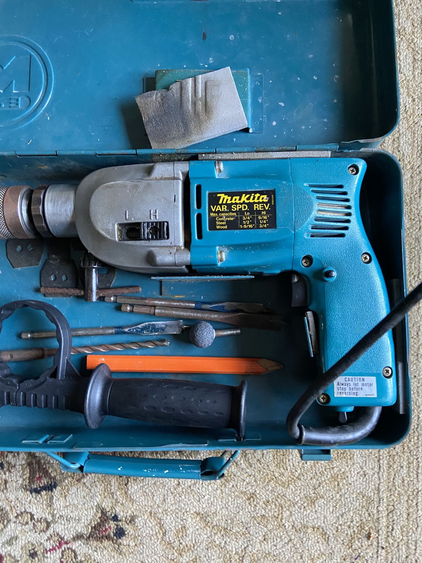 MAKITA HP2010N VARIABLE 2 SPEED REVERSIBLE 3/4" HAMMER DRILL W/METAL CASE