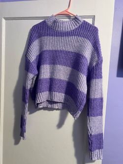 Juniors sweater