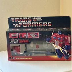 Transformers G1 Optimus Prime 40th Anniversary 
