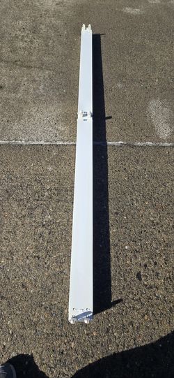 8 Ft. W/ 4- 4ft LED Florescent Tubes