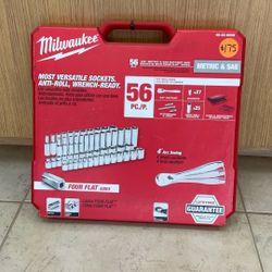 MILWAUKEE 48-22-9008 56PC. 3/8” METRIC & SAE RATCHET AND SOCKETS W/ FOUR FLAT SIDES 