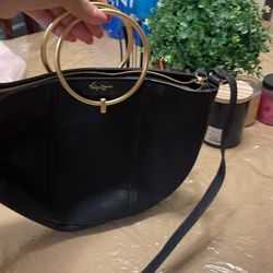 Black Purse