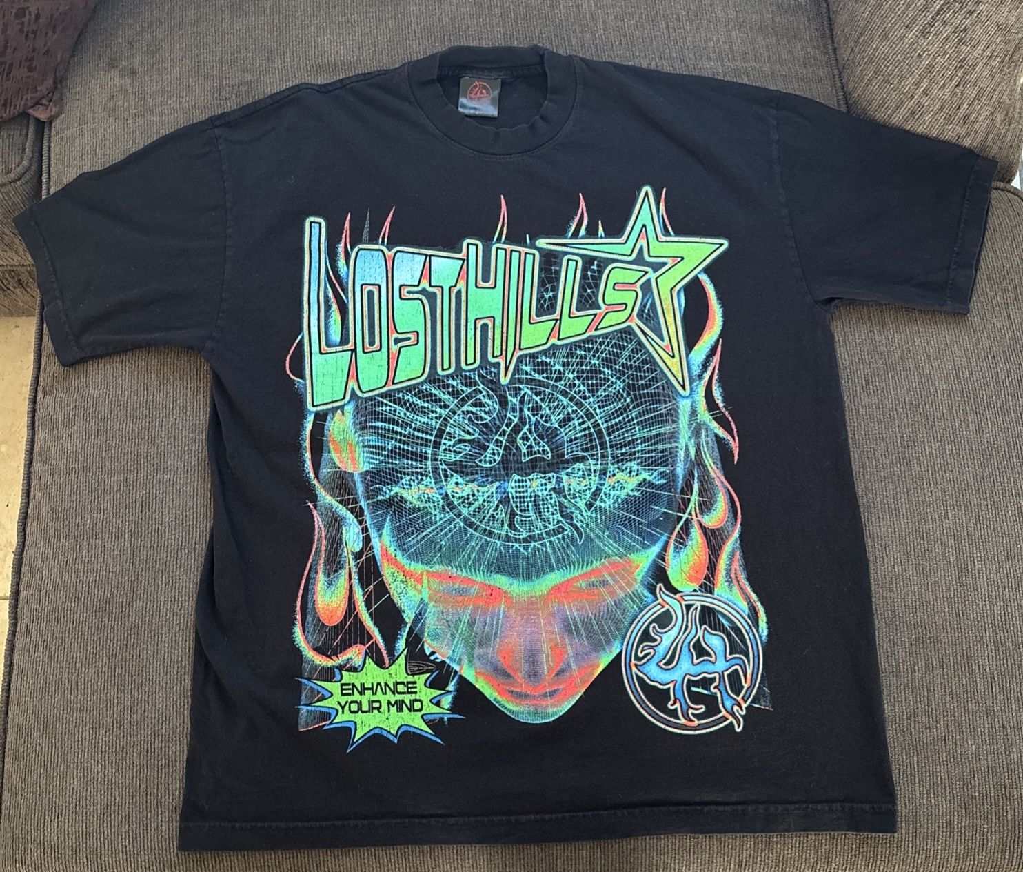 Lost Hills Black Graphic T Shirt Size: XL