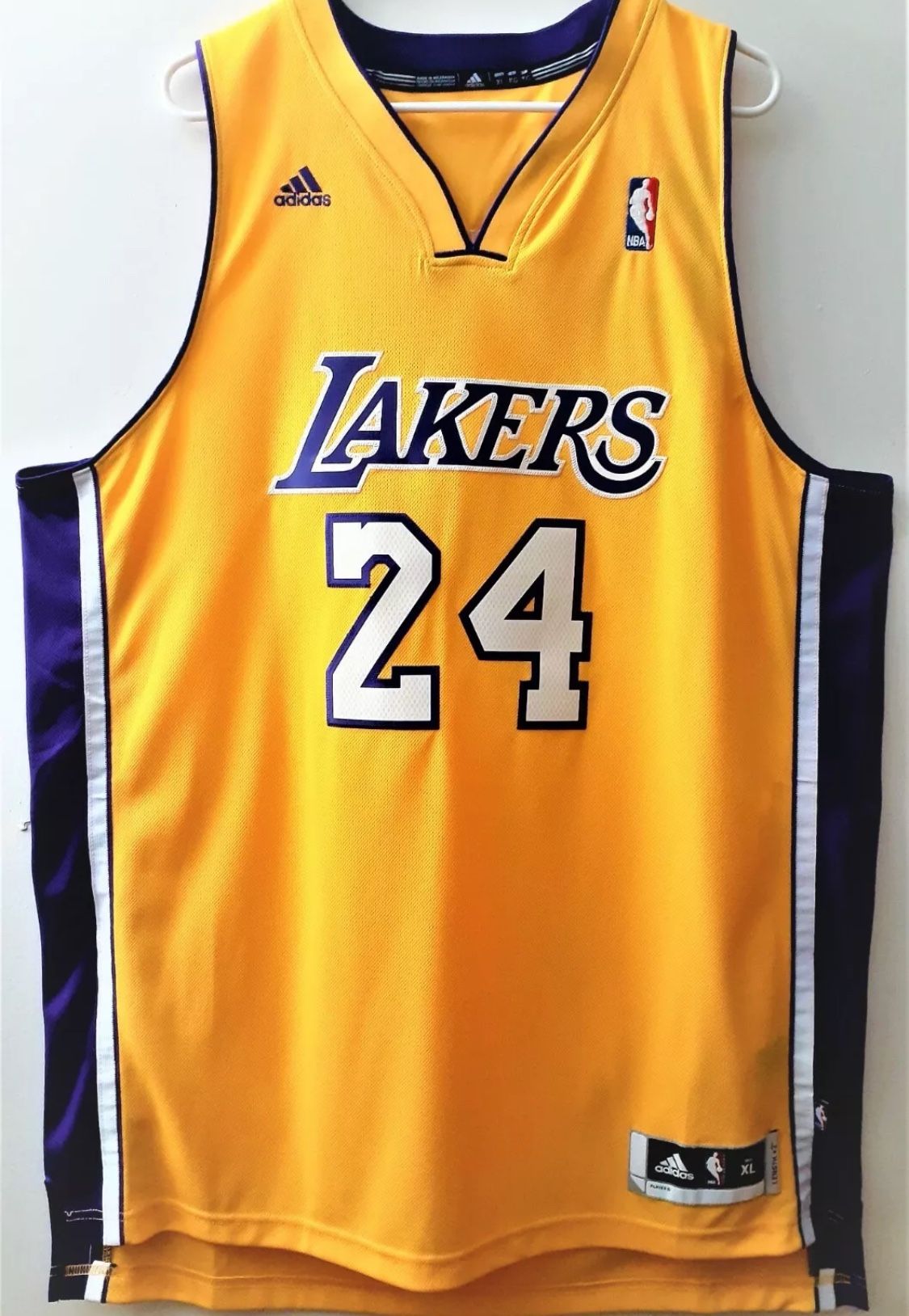 Los Angeles Lakers Adult Large Kobe Bryant #24 Basketball Adidas Yellow