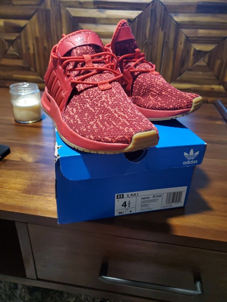 Scarlet Red Adidas 4.5 Youth