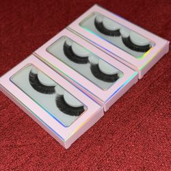 Wispy & Russian Vegan Eyelashes With Free Spooly