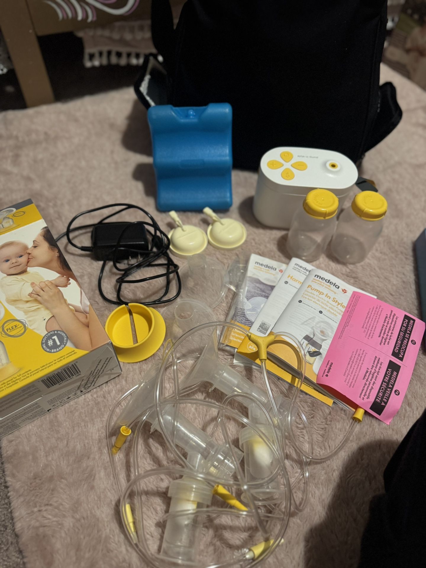 Medela Pump in Style Double Electric Breast Pump with Wearable in-Bra Collection Cups (1st Gen), Hospital-Grade Performance, Dishwasher-Safe, Includes