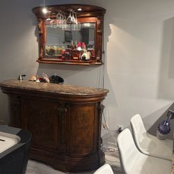Deluxe Dry Bar