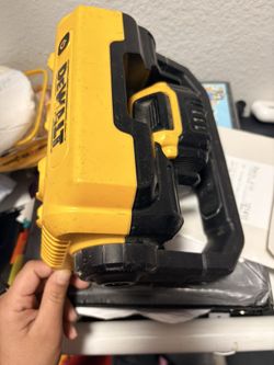 Dewalt Compact Light