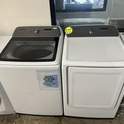 Samsung Set Washer And Gas Dryer 