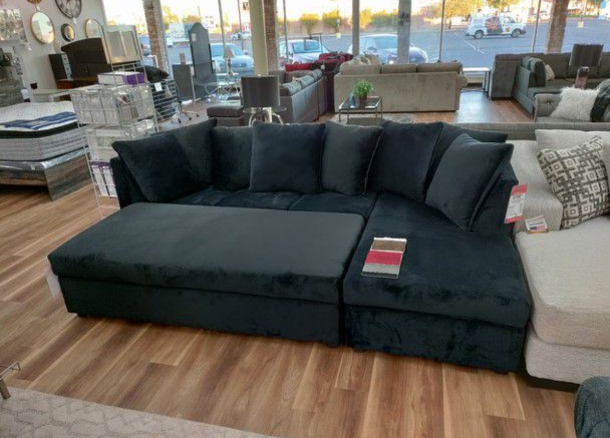 Super Comfy USA Made All Black Sectional Sofa Couch 