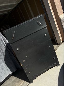 Black 4-Drawer Dresser