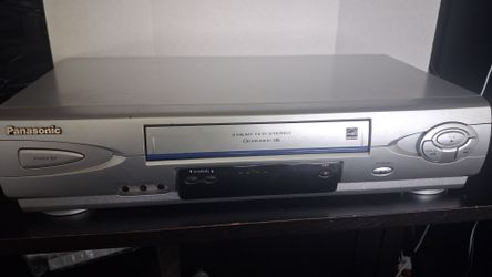 Panasonic Omnivision PV-V464S 4-Head Stereo VCR VHS Player No Remote TESTED