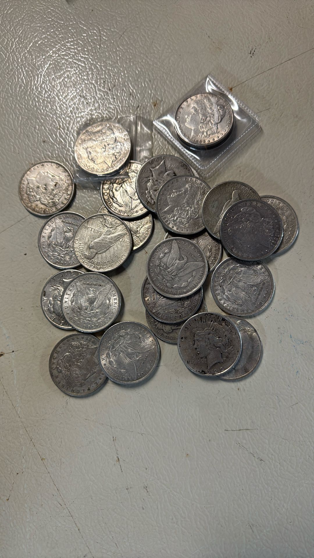 Silver Peace And Morgan Dollars 35 EACH