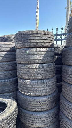 Vendo set de llantas 265/70/17seminuevas en buen estado las 4