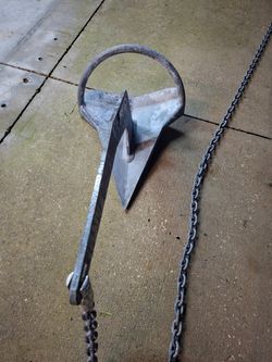 Rocna 10 kg (22 lb) galvanized anchor with 25 ft of 1/4" galvanized chain