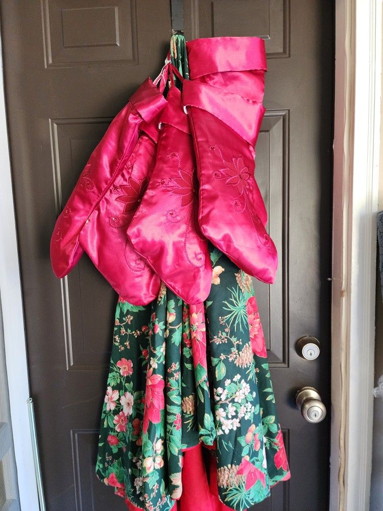 5 Red stocking with beads On Them.