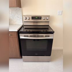 2025 LG 30 Inch Electric Range Convection Like New - AZ, USA