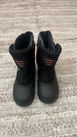 Snow boots for children