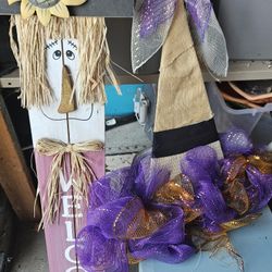 Door Hat Decor.and Wlexome Sign 3 Items For 5