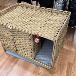 Brown Wicker Cat Liter Box With Doors 