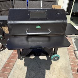 Jim Bowie Prime 2.0 Green Mountain Grills Costco Edition Pellet Smoker Grill