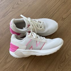 New Balance Girls Sneakers