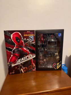 Hot Toys Deadpool Special Edition