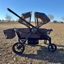 Evenflo Pivot Explore