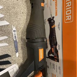 Warrior Reciprocating saw with 9 blades