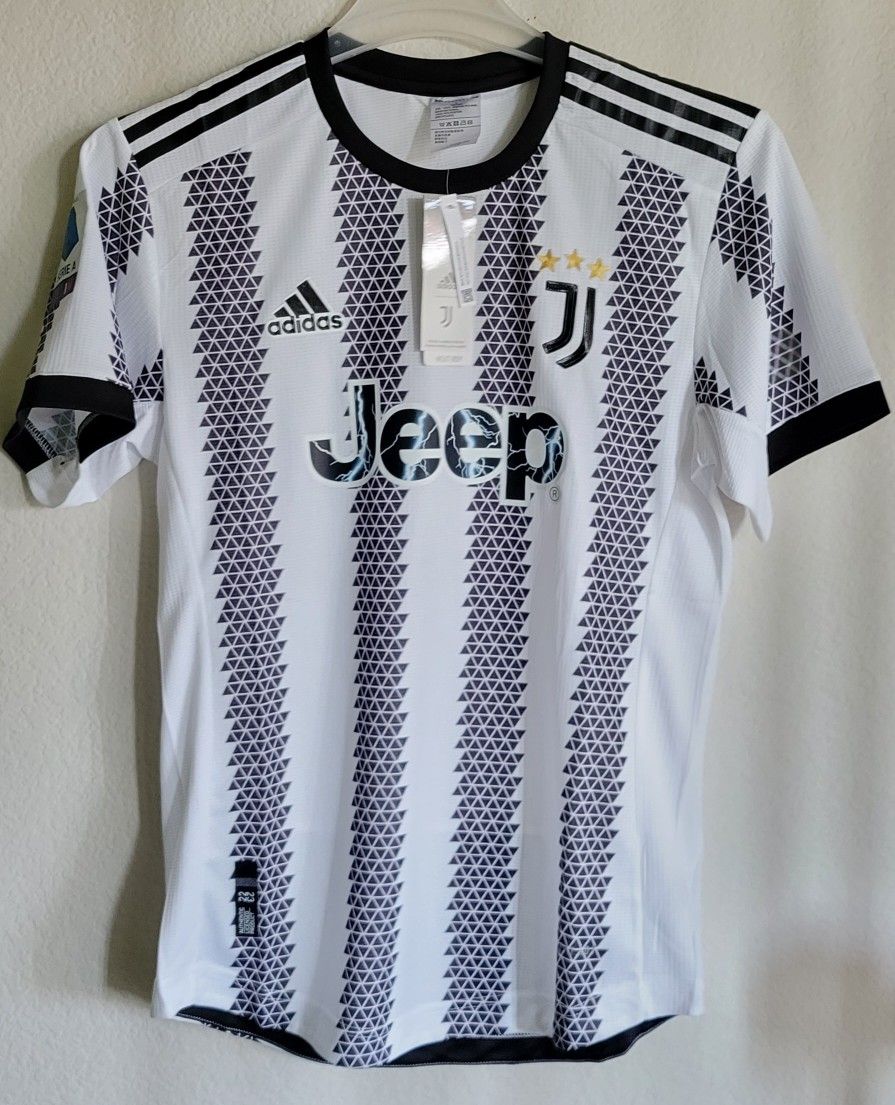 Adidas Mens Jersey Juventus home Size Médium No Trade