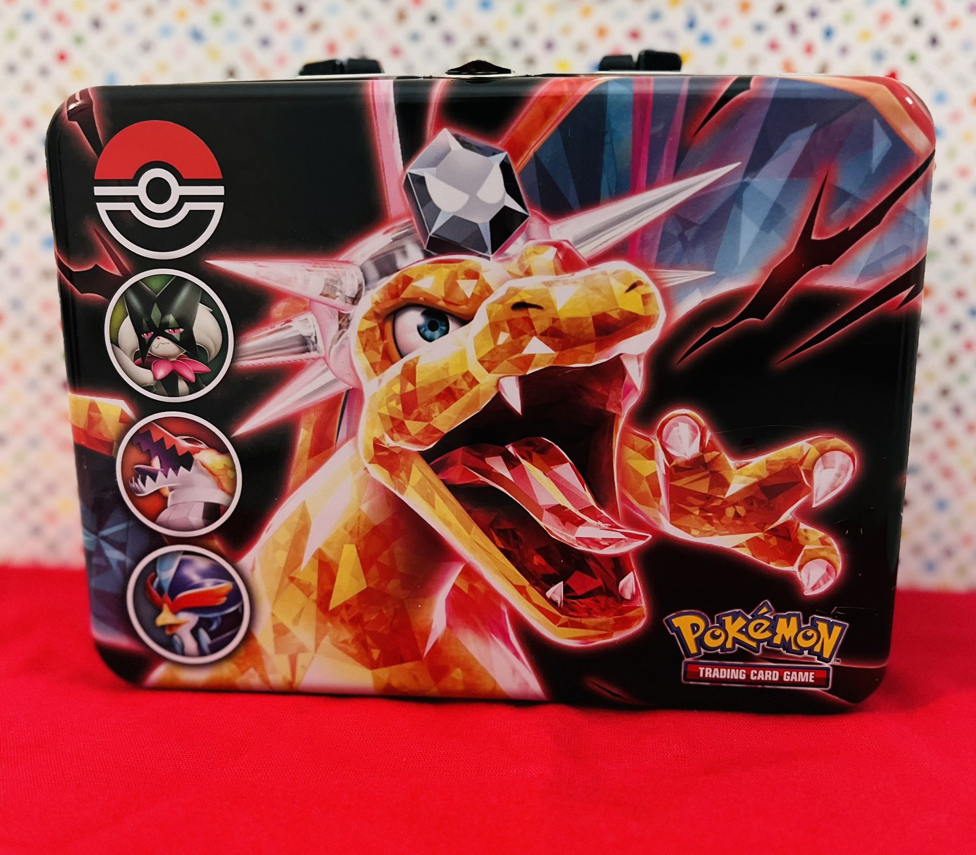 Pokemon 2020 TCG Fall Charizard Collectors Treasure Chest Lunch Box Tin