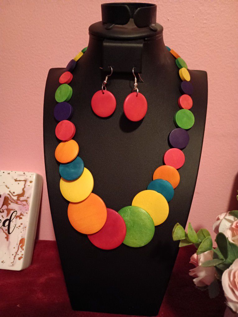 Multi Color 2pc Necklace Set 