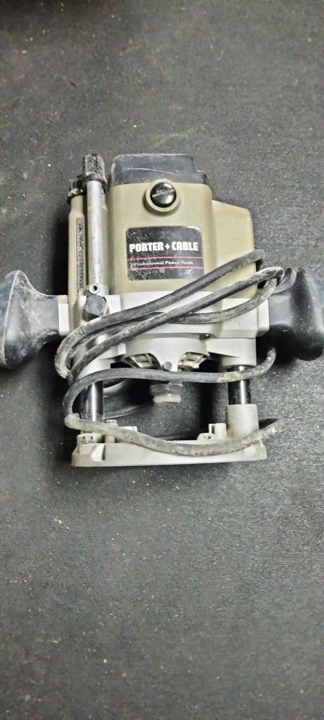 PORTER-CABLE 7529 Electronic Variable Speed Plunge Router