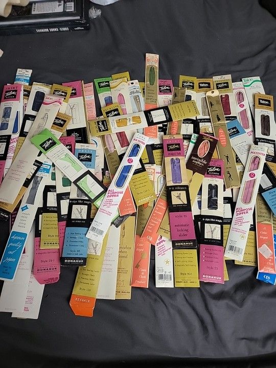 Vintage Zippers NIP Lot Of 64 Various Colors, Sizes & Brands