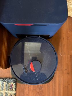 Bobsweep Robot Vacuum with Self-Empty Base
