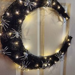 Halloween Moon Wreath