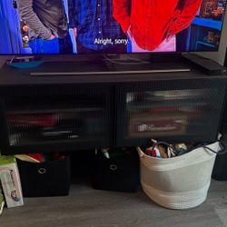  TV Stand / Entertainment Center 