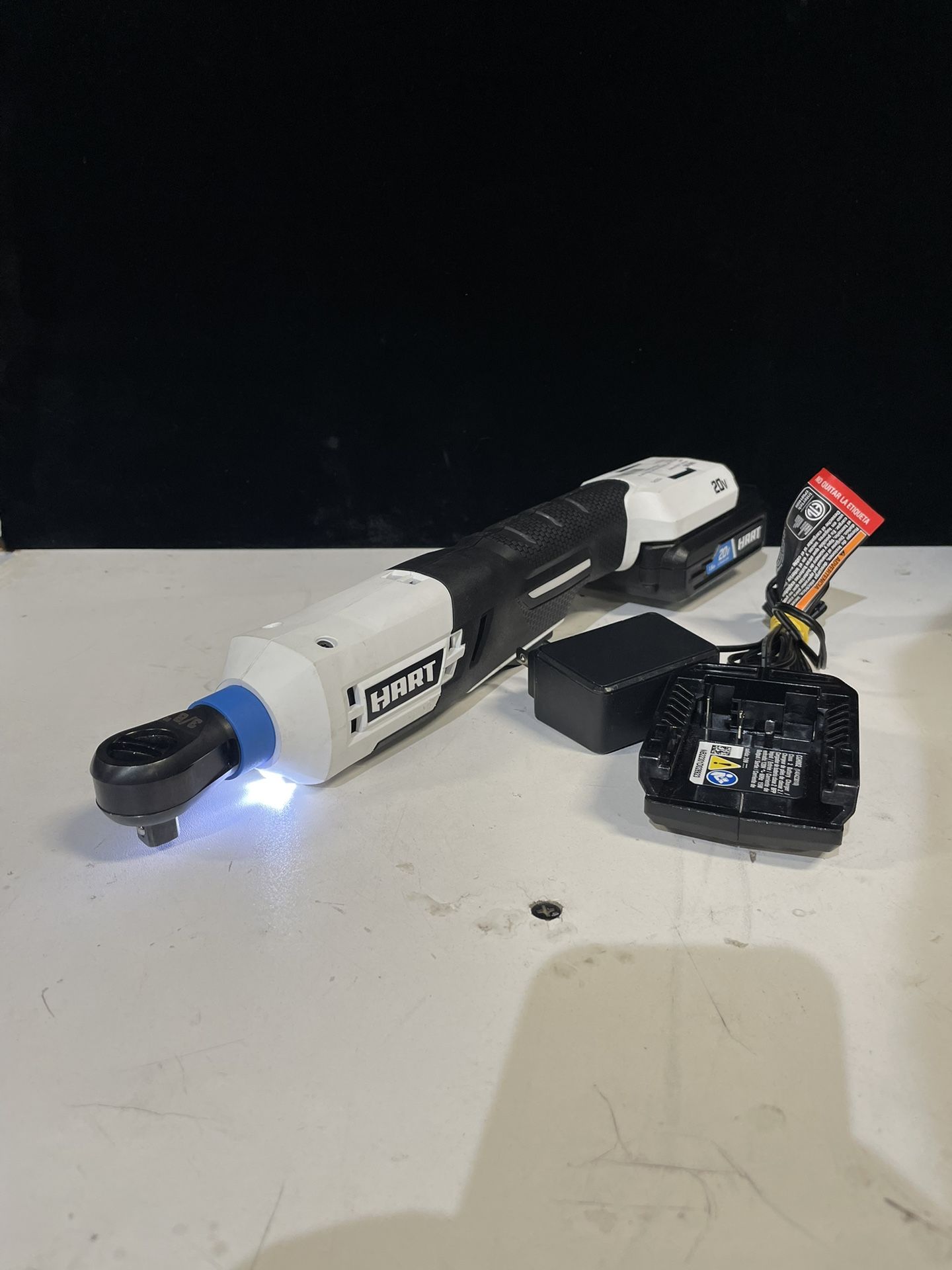 Hart HPRT01B 20V 3/8” Cordless Ratchet W/ Battery & Charger