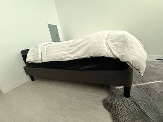 Nectar premier queen memory foam mattress with foundation
