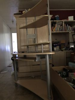 Corner desk