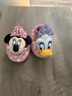 Disney Minnie mouse daisy duck girls slippers size 7/8