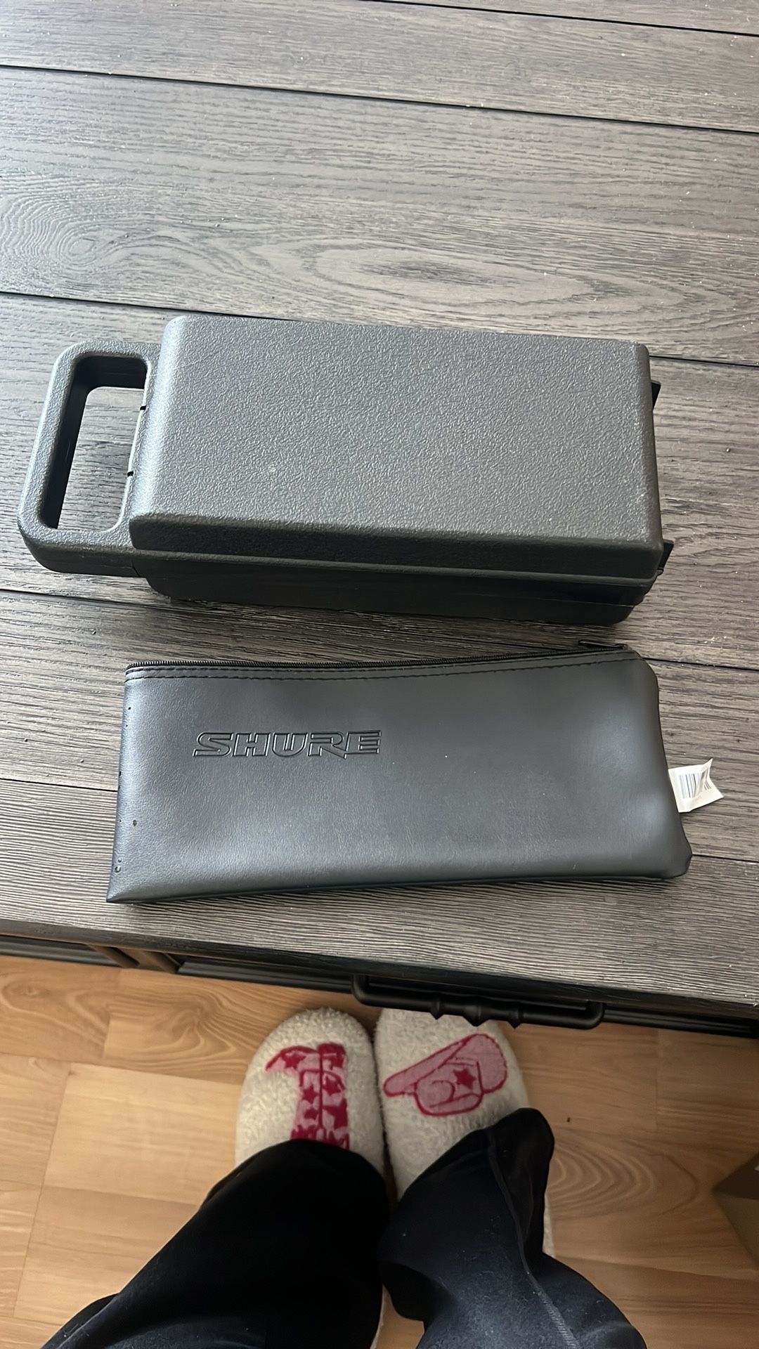 Generic Single Microphone Hard Travel/Storage case/Shure Black Carrying Case Set