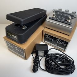Jim Dunlop UV1 Uni-Vibe Guitar Pedal Set (Like New In The Box)